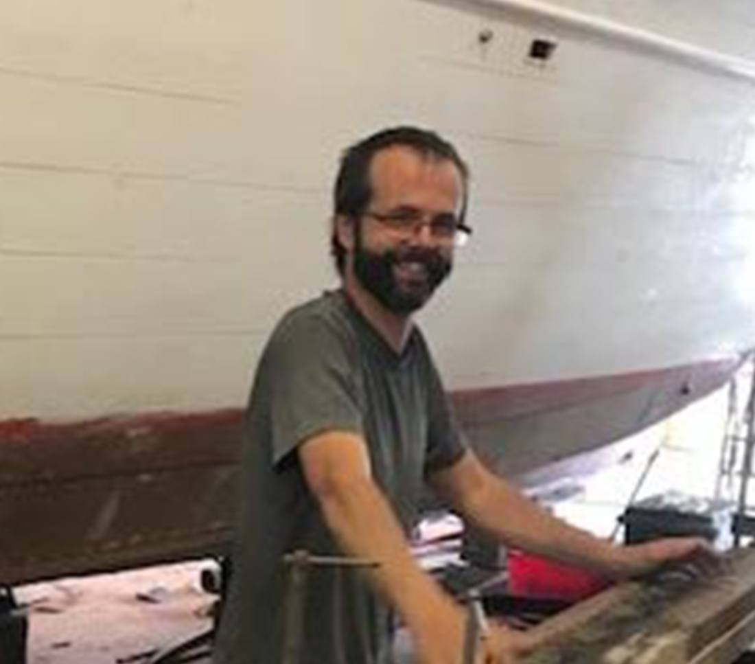 sirens boatworks employee smiling