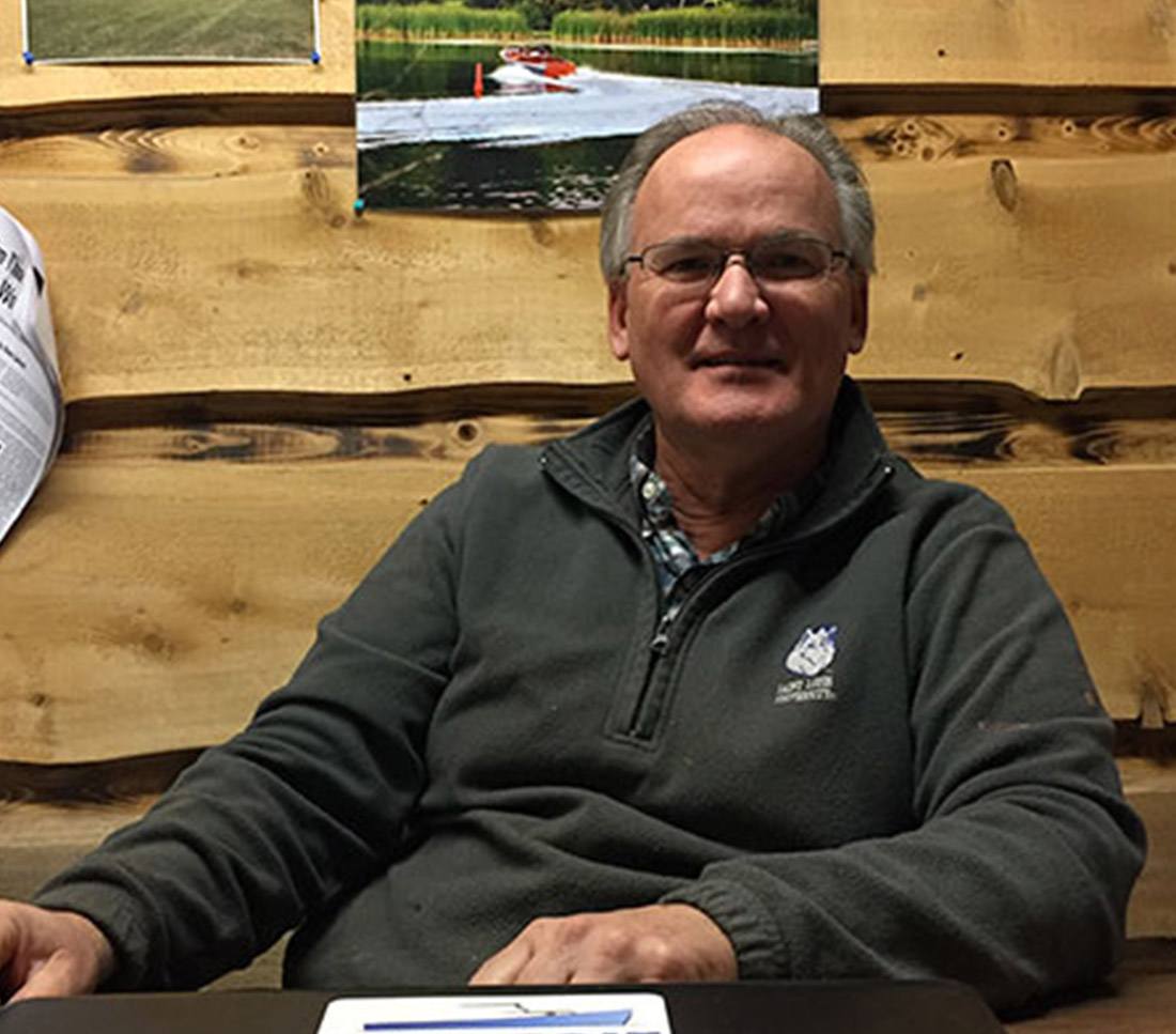 sirens boatworks employee smiling