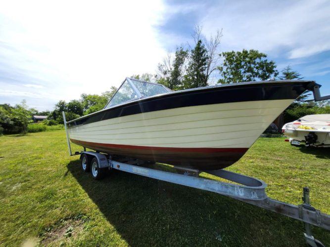 1965 22ft Chris Craft Sea Skiff