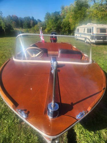 1961 15.5 ft Mason